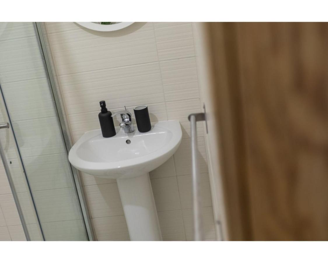 Central Belfast Apartments Eden エクステリア 写真
