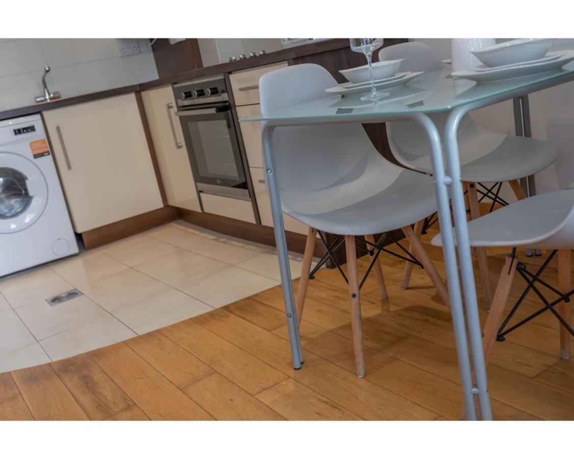 Central Belfast Apartments Eden エクステリア 写真